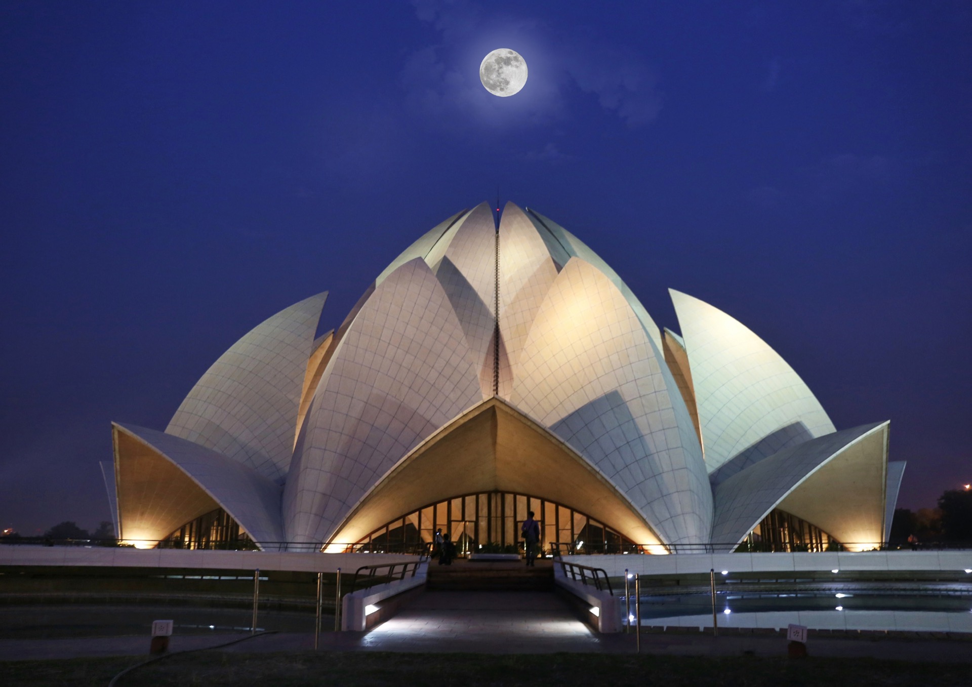 Bahai House of Worship 9